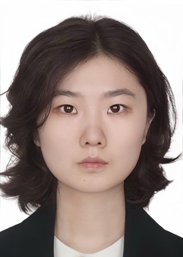 金多多配资 记者实探：3C贴纸仍有在售 华强北10元买200个还带镭射 机场：贴3C充电宝不能上飞机｜一探